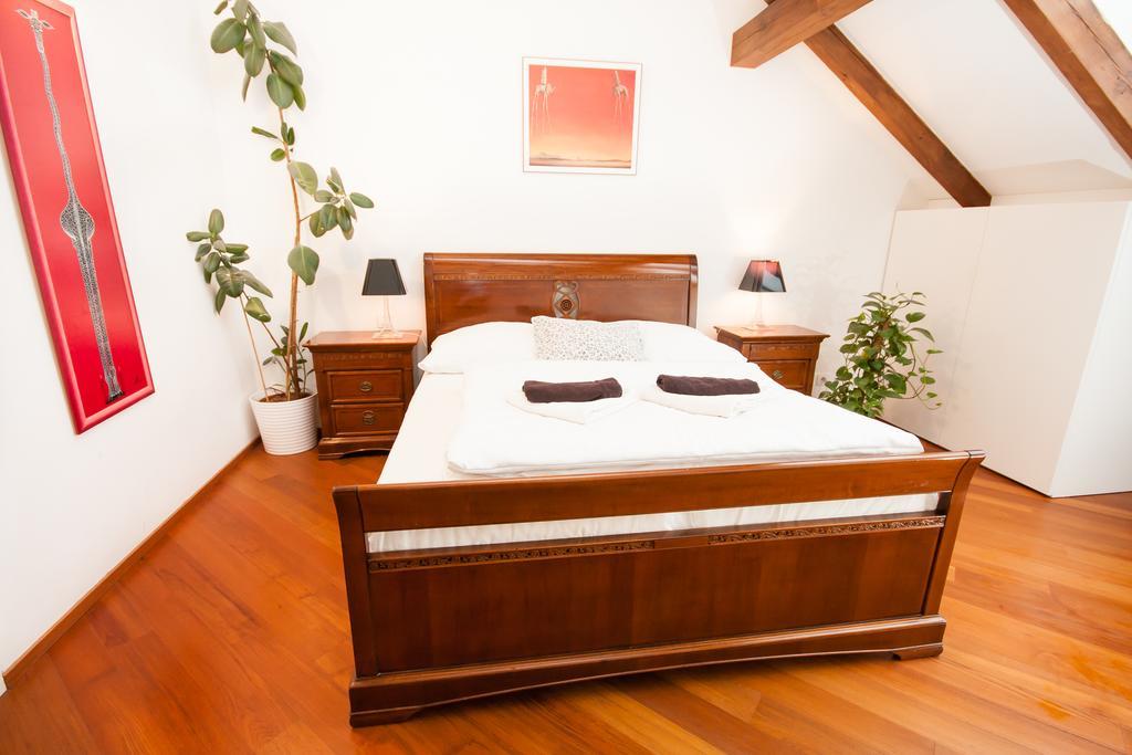 Luxury Loft Appartement Praag Kamer foto