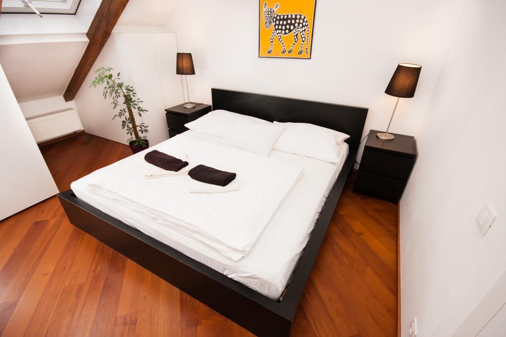 Luxury Loft Appartement Praag Kamer foto